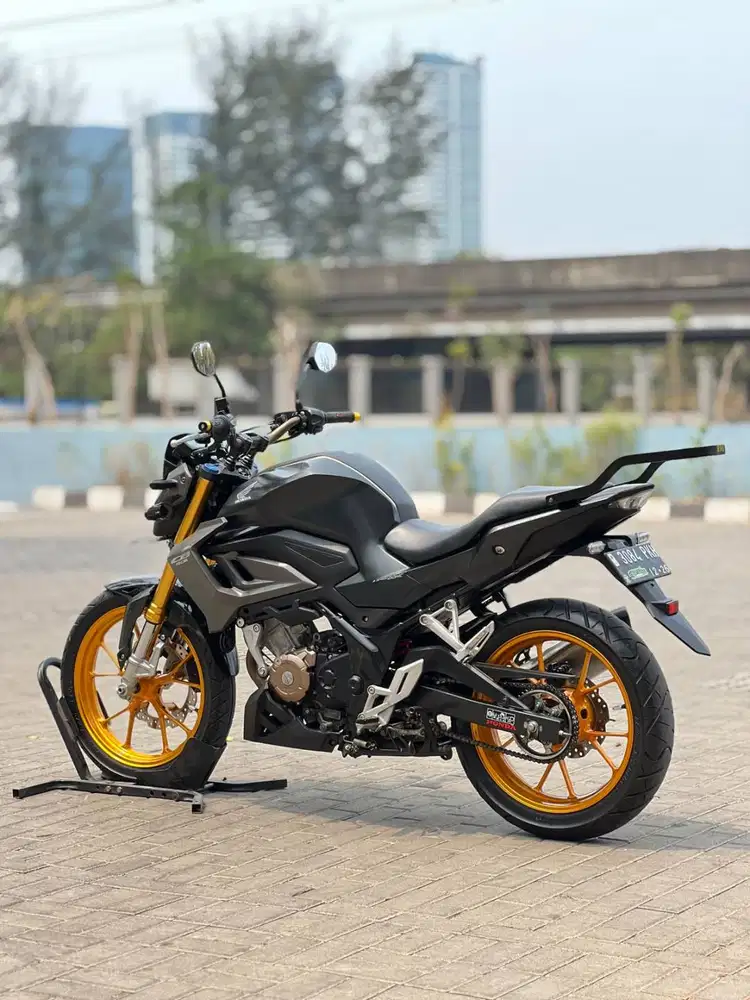 HONDA NEW CB150R HITAM 2021 KM RENDAH PAJAK HIDUP SUPER MULUS