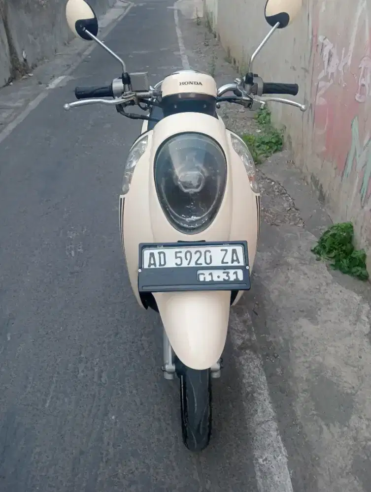 Di jual cepat Scoopy injeksi 2016