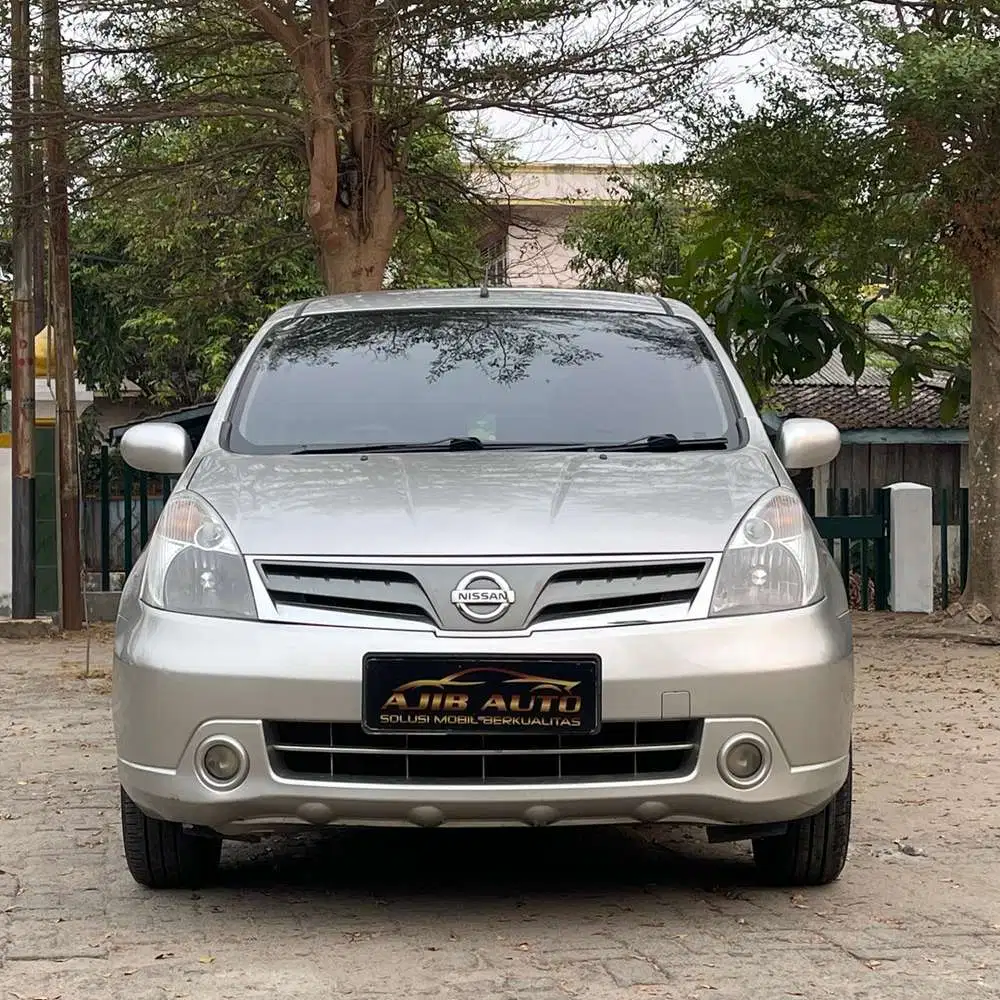 Nissan Grand livina 1.5 XV Manual 2012