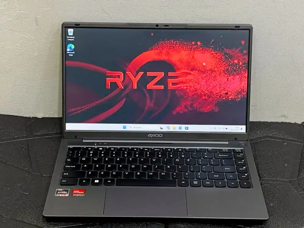 AXIOO Hype 5 AMD X5-2/ AMD Ryzen 5-74300U RAM 8GB SSD 256GB