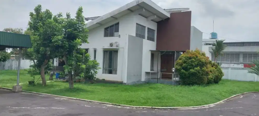 Dijual Tanah Bonus Bangunan layak pakai bisa buat Hunian dan Kantor