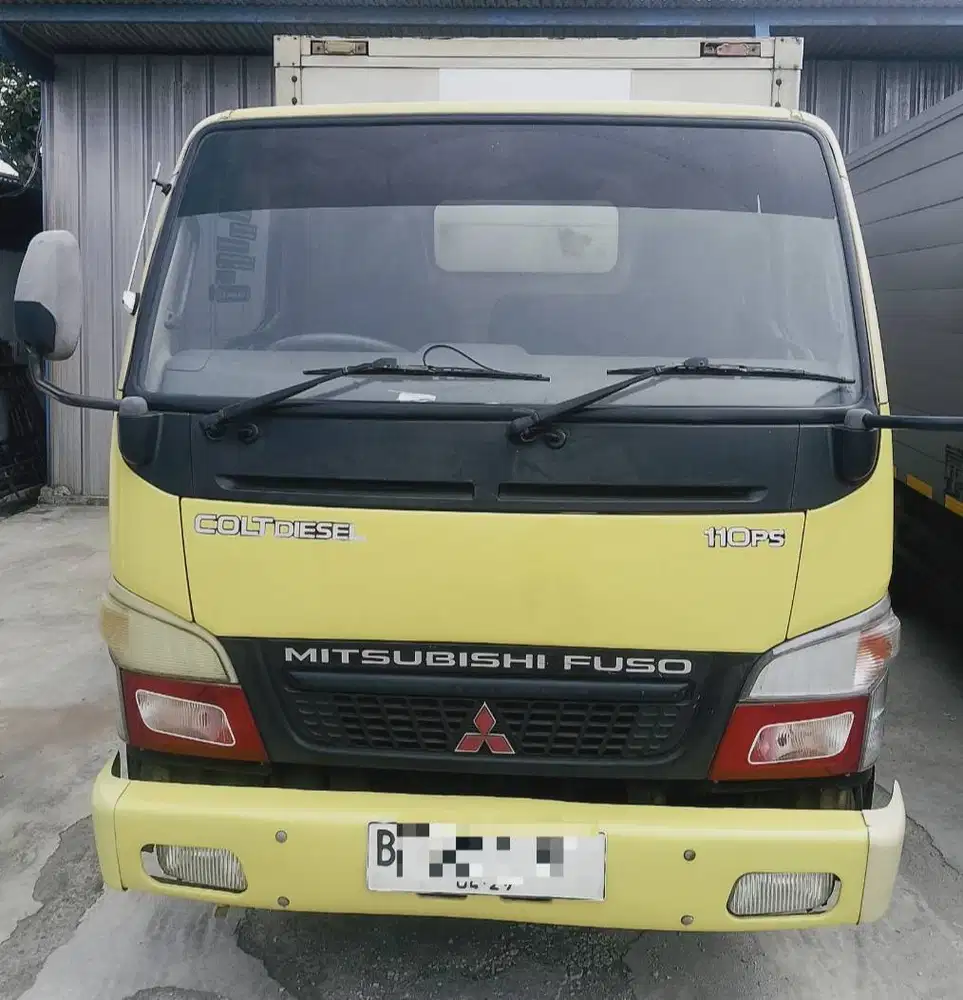 Mitsubishi Colt Canter FE 71 (Short) 4 Ban
