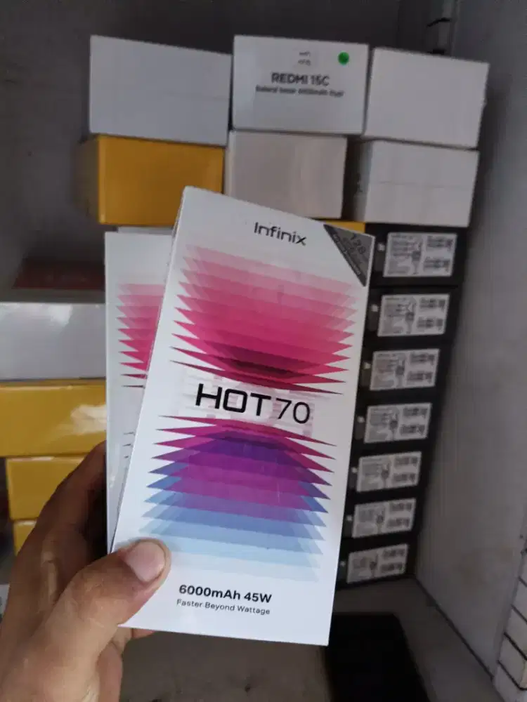 New Infinix hot 70 ram4/128 garansi resmi 1 tahun