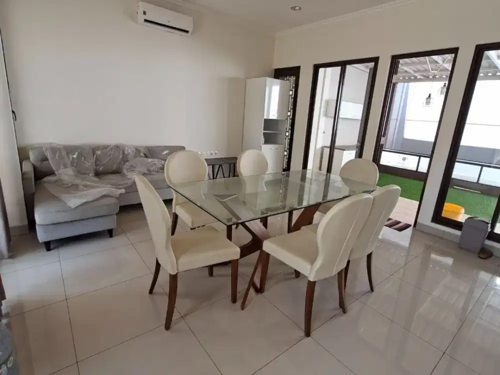 Disewa Rumah Summarecon Bandung [ID 164]