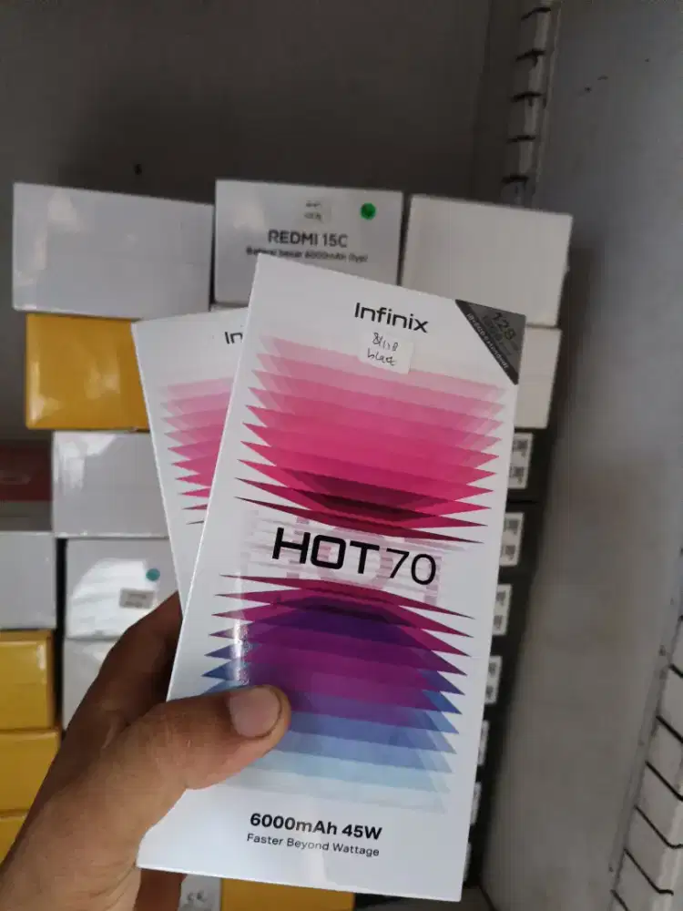 New Infinix hot 70 ram8/128 garansi resmi 1 tahun