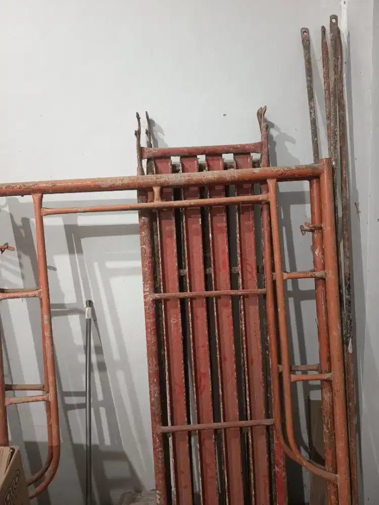 Scaffolding & catwalk(langsaran)