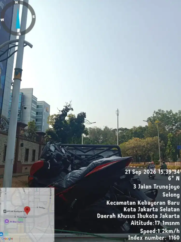 Sopir angkutan online lalamove deliveree