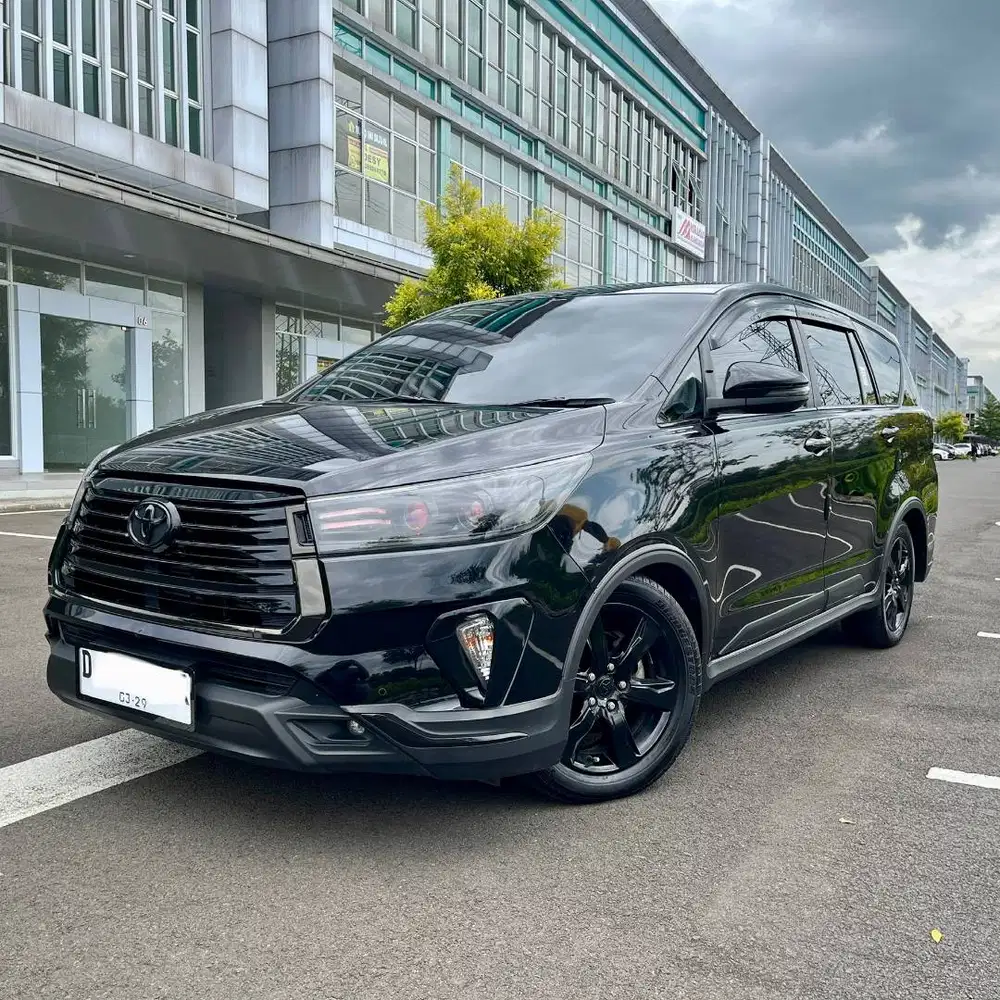 Innova Reborn Venturer Diesel A/T
