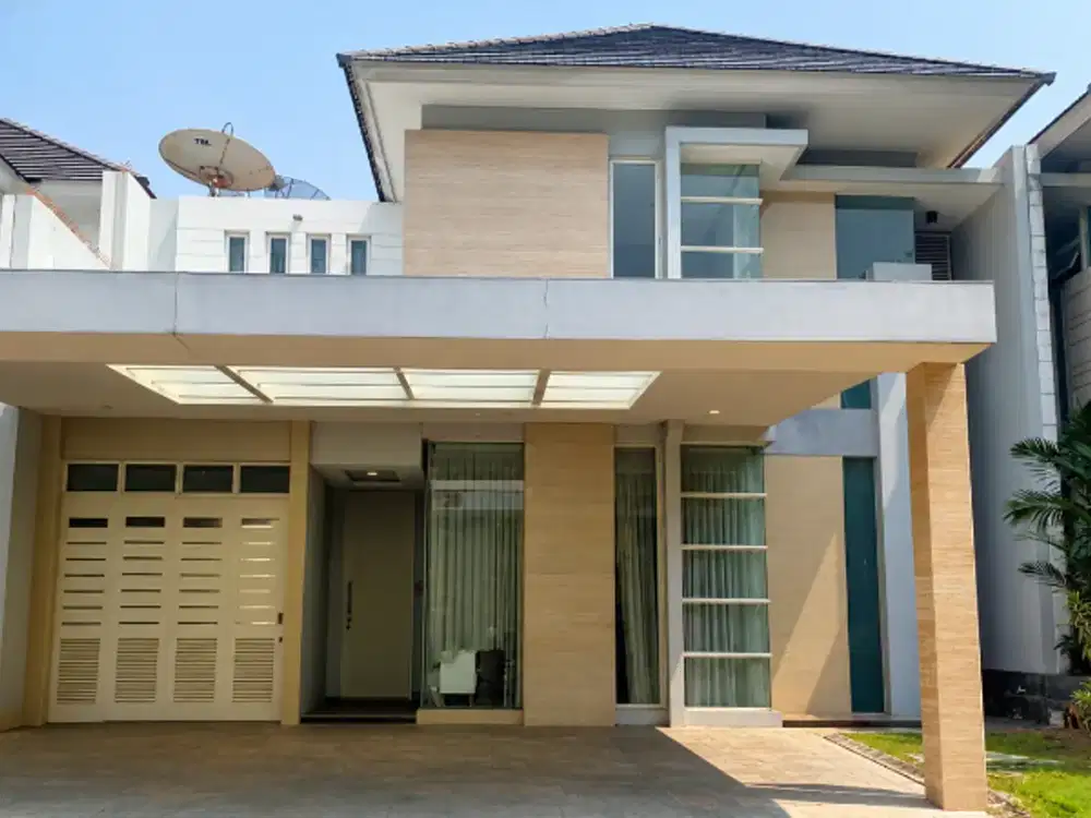RUMAH PAKUWON CITY MALIBU BEACH