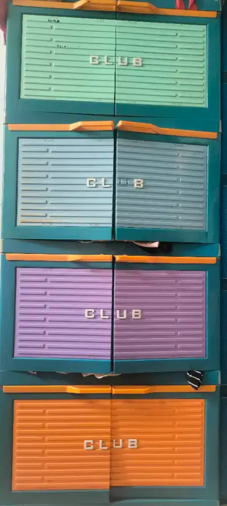 Lemari plastik club Jumbo