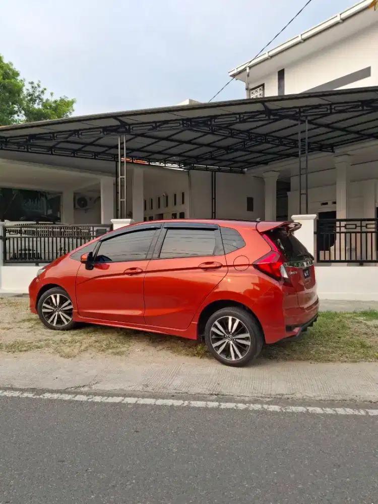 HONDA JAZZ RS CVT 2018