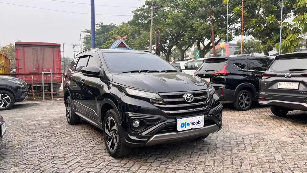 KM Rendah-Toyota Rush 1.5 GR Sport Bensin- AT 2023-TAG
