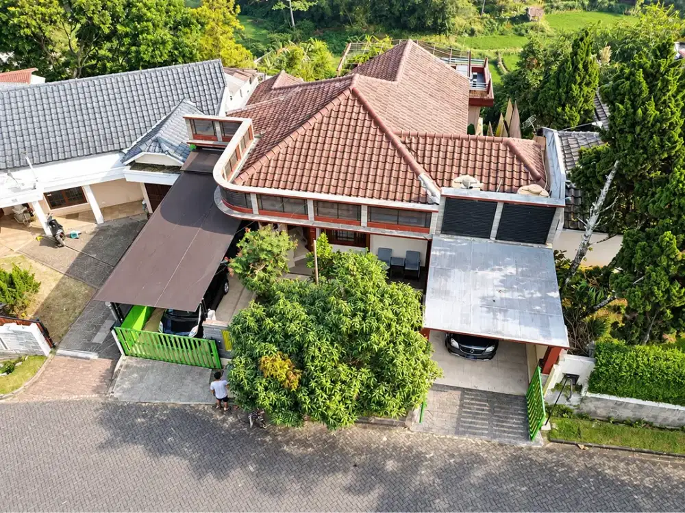 Hidden Gem Bandung Timur — Rumah Villa Bandung Indah 5 Lantai dengan View Alam
