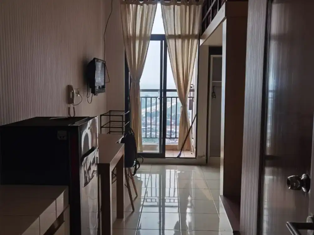 Disewakan Tahunan Apartemen Dave Depok Tipe Studio Mezzanine Konsep Siap Huni