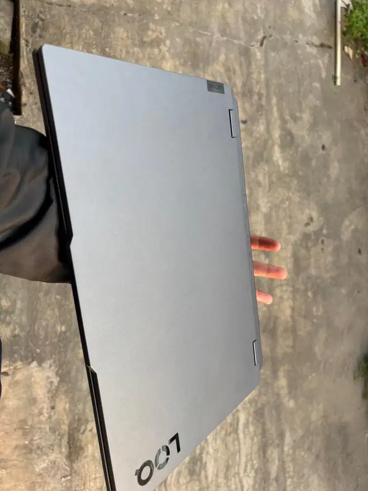 JUAL AJA LAPTOP JARANG KEPAKE