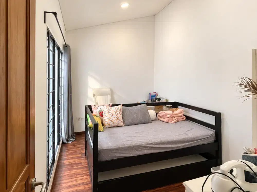 Rumah Sektor 1 E Gading Serpong Renov semi Furnish