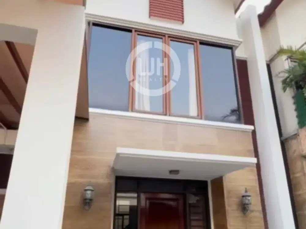 Rumah Disewakan di The Tropical Townhouse Residence Bekasi Jawa Barat