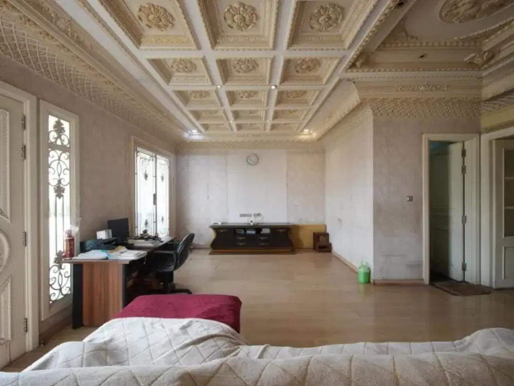RUMAH SULTAN MATERIAL MEWAH TAMAN PALEM LESTARI