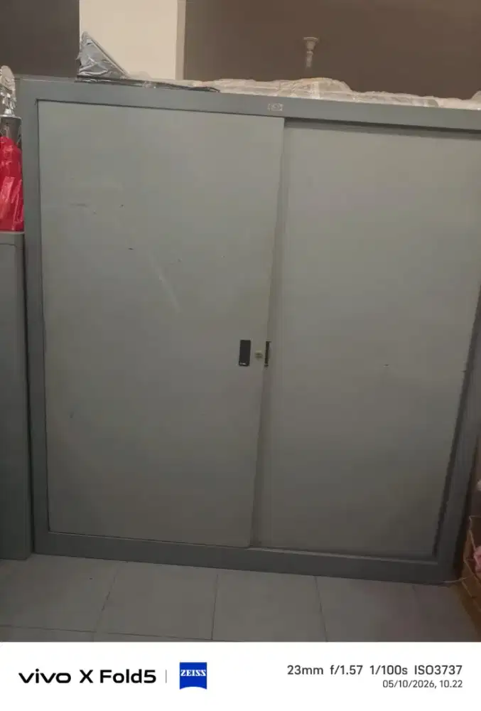 Dijual rak kabinet bekas