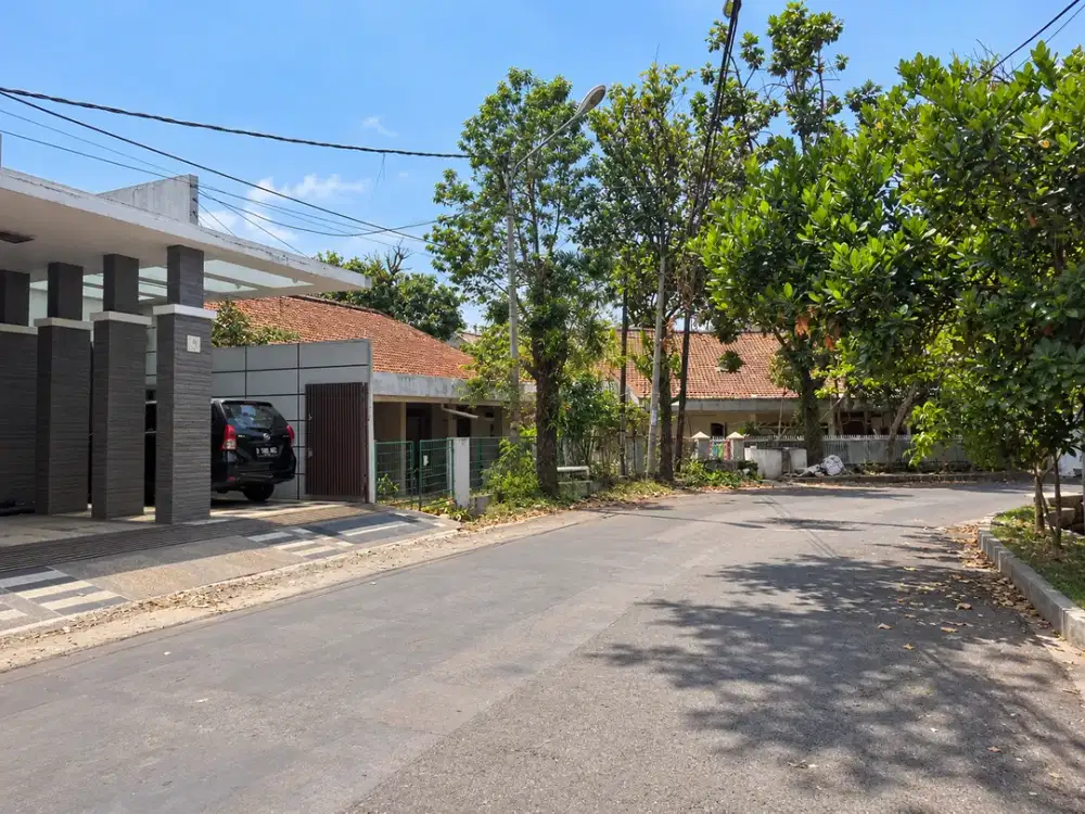 Rumah Lama Hitung Tanah Jalan Lebar di Sayap Reog Turangga Lokasi Terbaik
