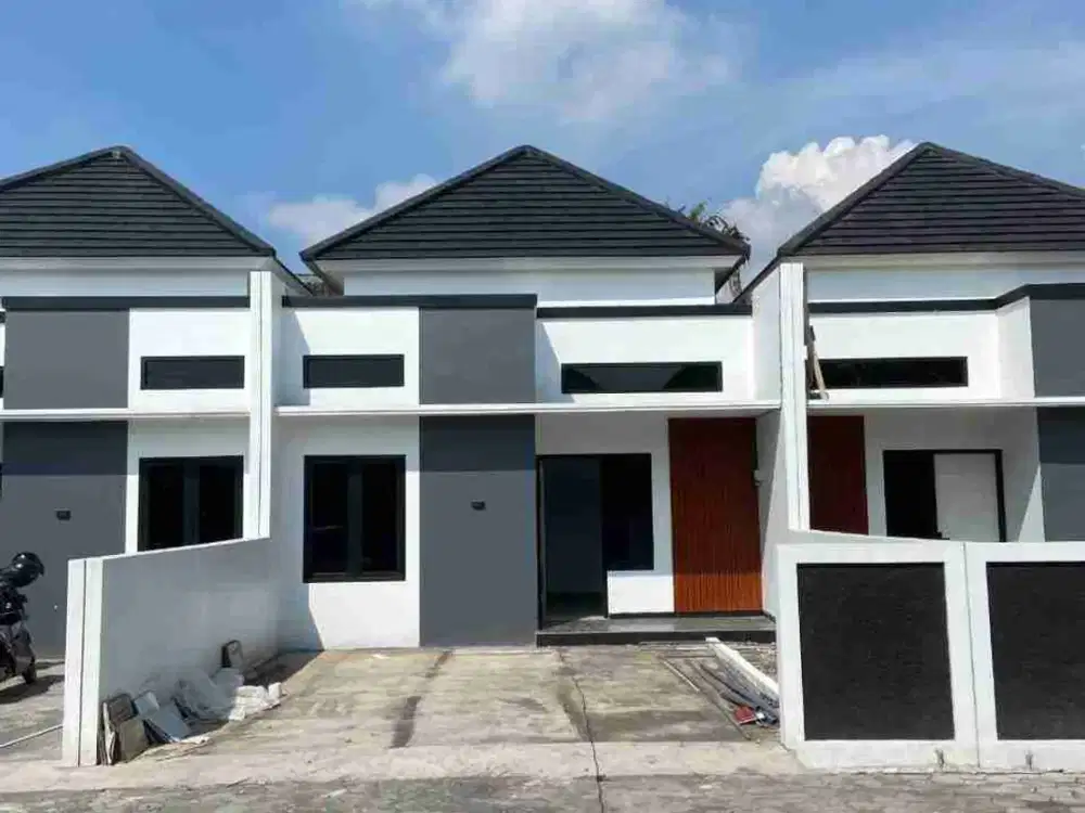 rumah di tanjungsari 5 menit ke Polsek pedurungan