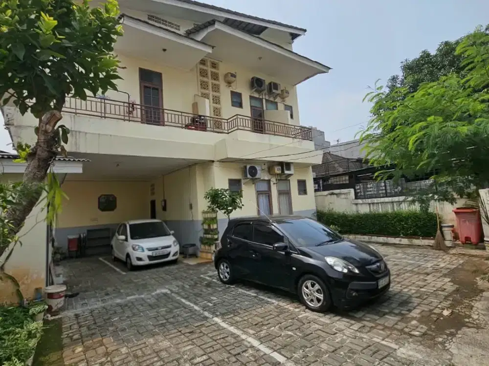 DIJUAL RUMAH KOSAN AKTIF 23 KAMAR RADIO DALAM KEBAYORAN BARU JAKARTA SELATAN