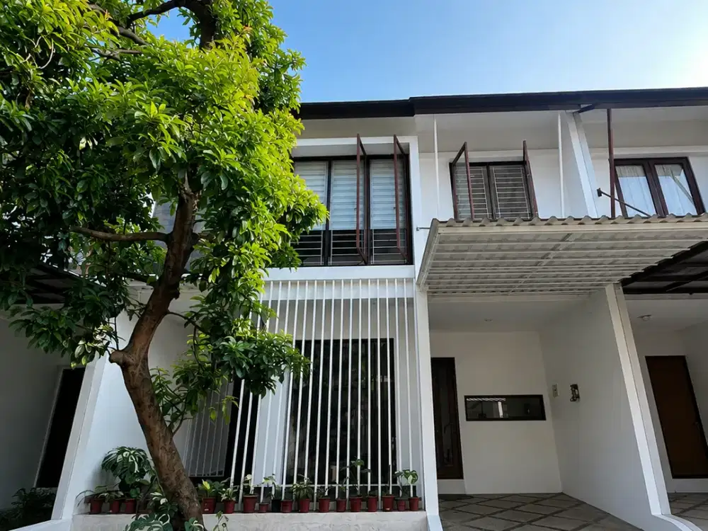 Rumah Modern Siap Huni di Lanata 1 Jagakarsa