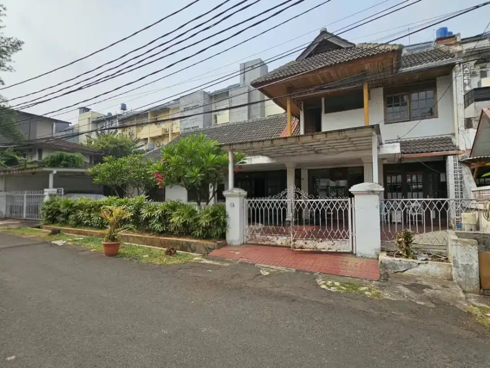 DIJUAL RUMAH LAMA DALAM KOMPLEK ASRI RADIO DALAM KEBAYORAN BARU JAKARTA SELATAN