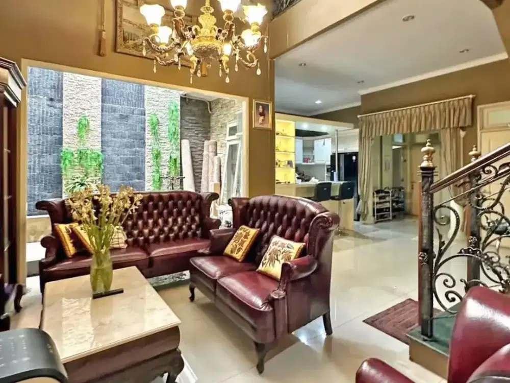 Rumah Mewah di Komplek Kavling DKI, Jagakarsa - Jakarta Selatan