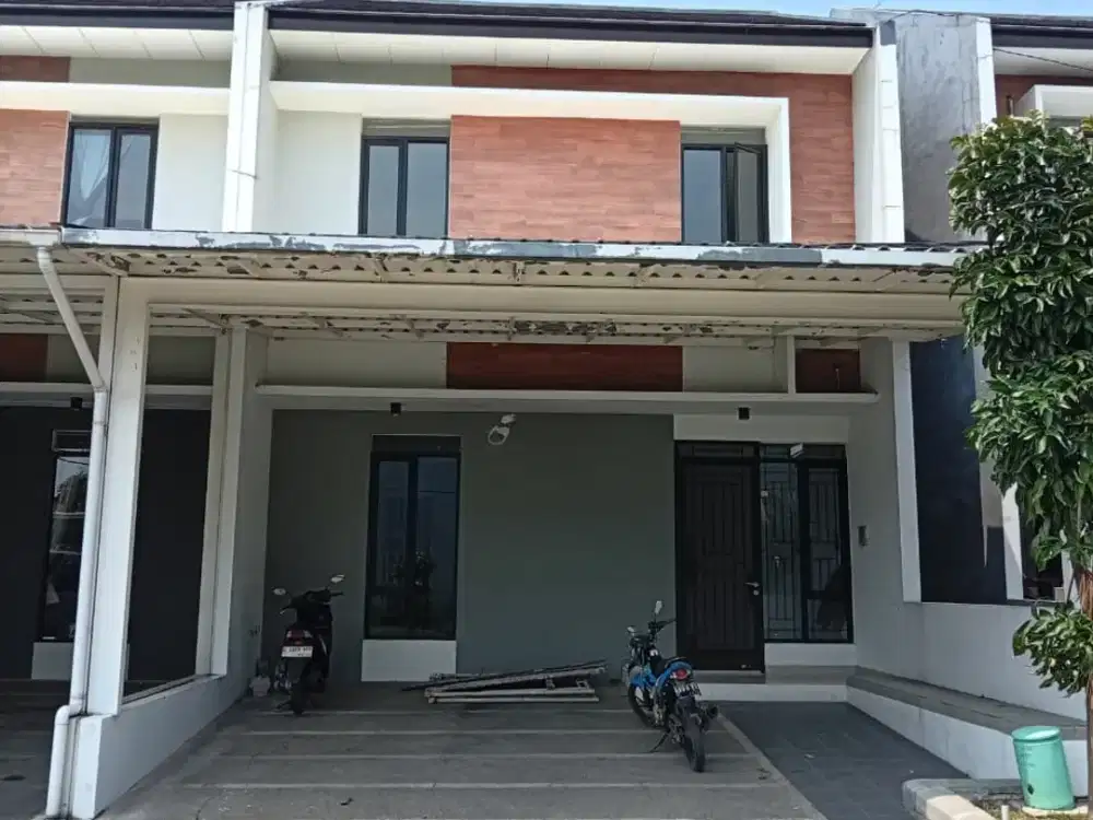Rumah Siap Huni 2 Lantai di Taman Kopo Indah 5