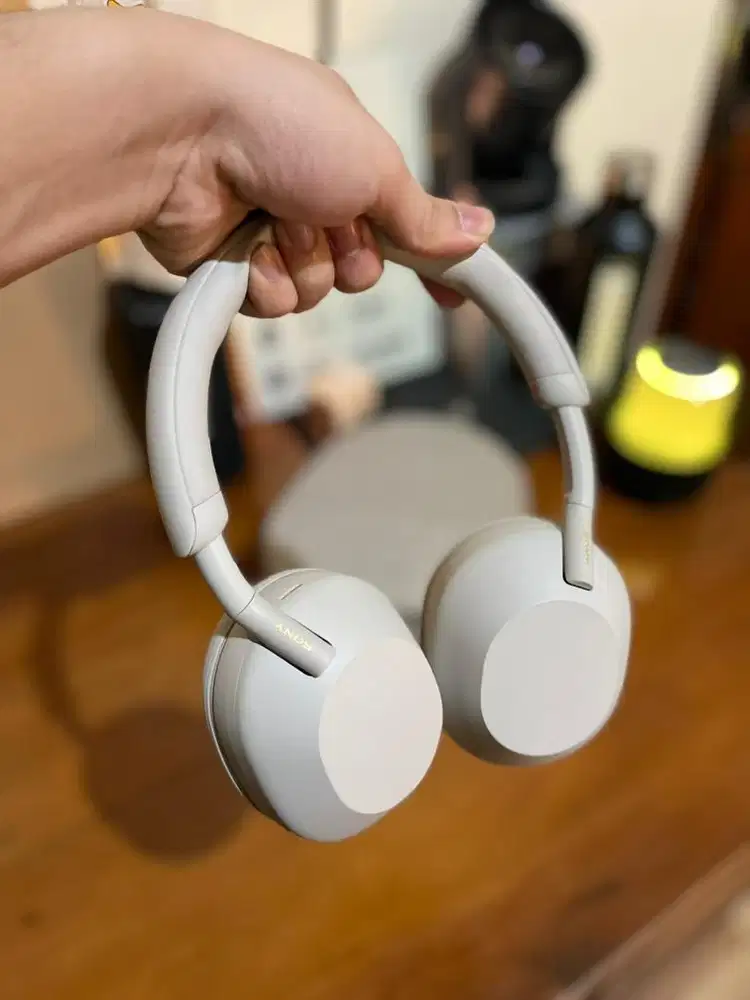 Sony WH-1000XM5 Silver - 1000% Conditions (not Bose/Xm4)