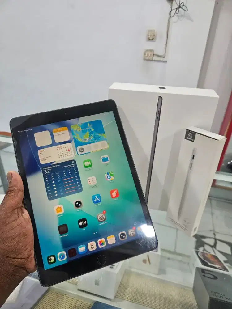 Ipad gen 8 32gb ibox lengkap bonus spen