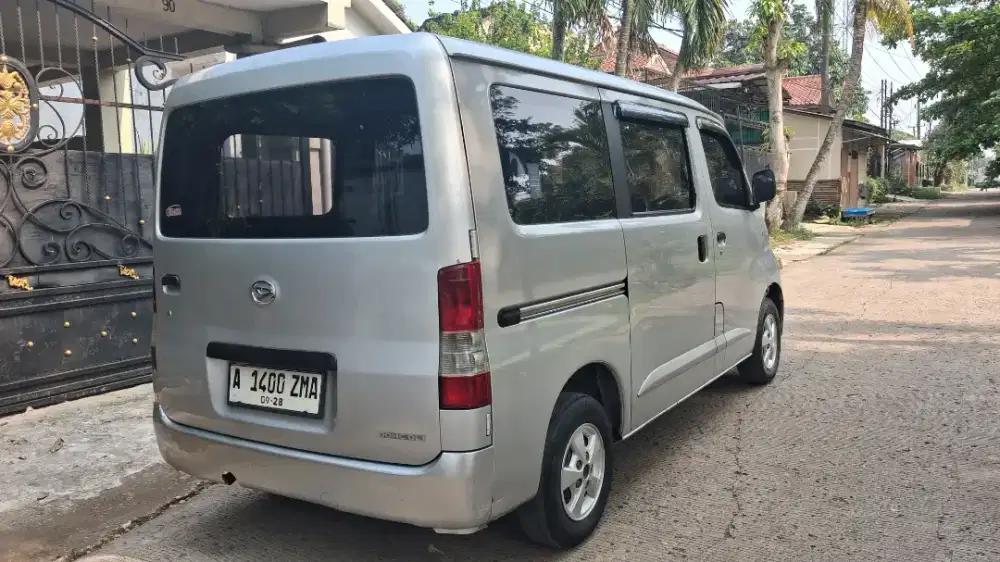 Daihatsu granmax 2013 D 1.3 ac muluss
