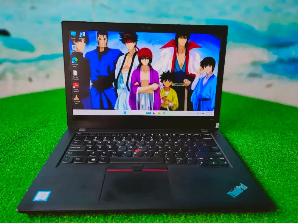 Lenovo ThinkPad Bisnis Premium T480 i7 Gen 8 Ram 8 SSD 256 Dual Batre