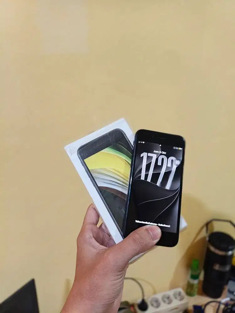 iphone se 2020 128GB mulus resmi