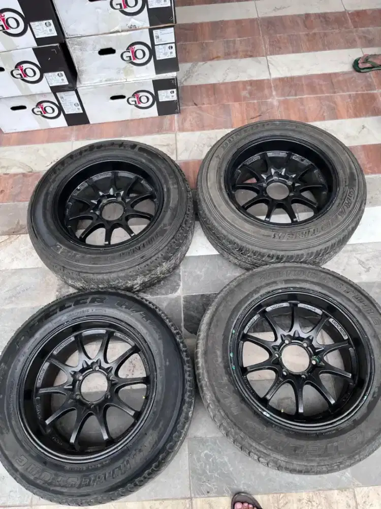 Velg ce28 ring 18x9 pcd 6x139,7 ET 0 ban 265/60 R18 Fortuner pajero