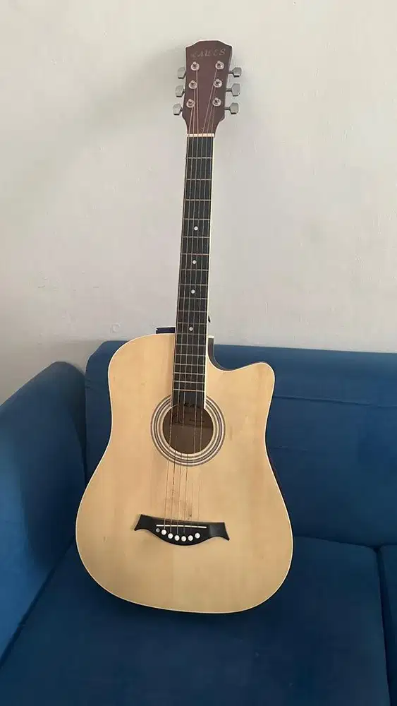 Dijual cepet gitar bagus murah