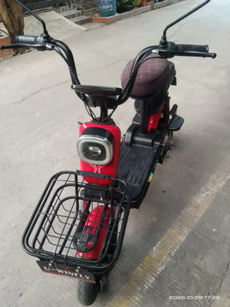 Sepeda listrik uwinfly RF3