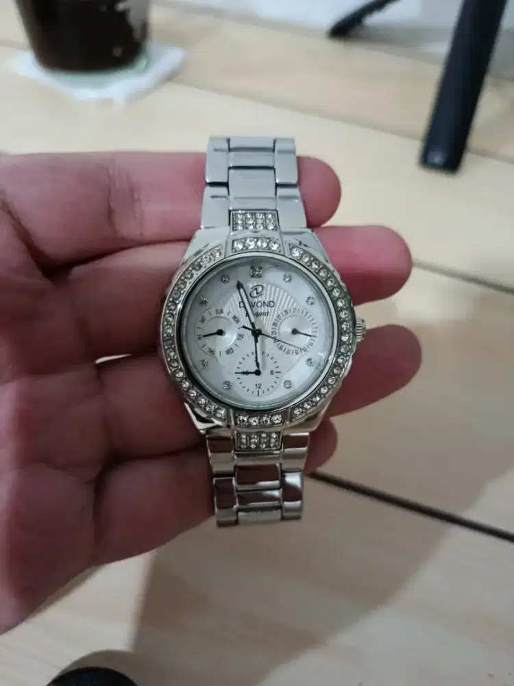 Jam tangan Wanita Devon Ori cantik