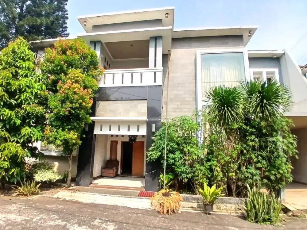 Dijual Cepat Rumah 2lt SHM siap huni luas 293m type 6KT Rawalumbu Bekasi