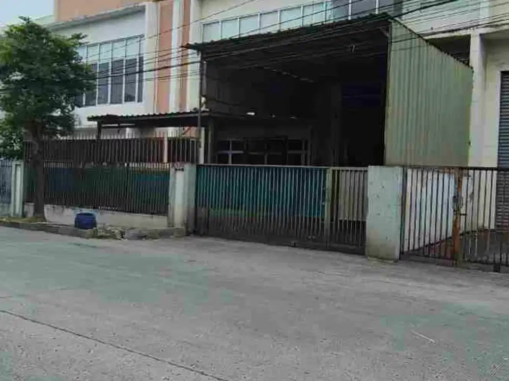 Gudang Industri dan Logistik