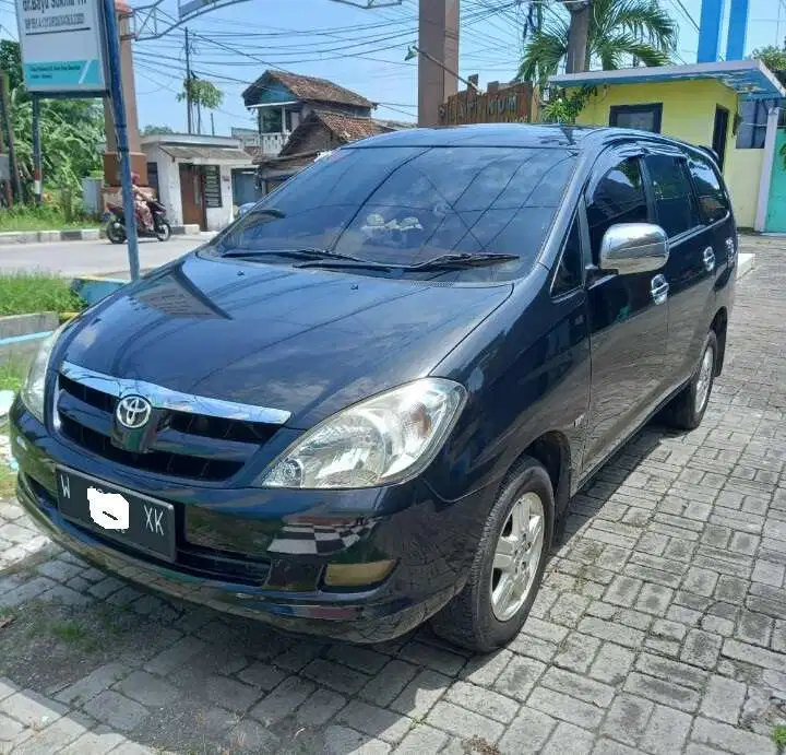 Toyota Kijang Innova 2006 Bensin