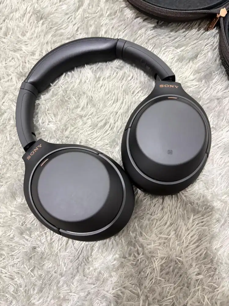 WH-1000XM4 Wireless Noise Cancelling Headphones