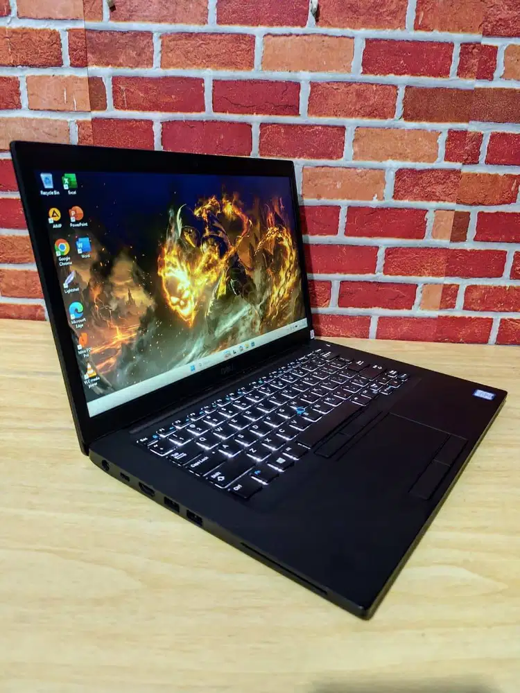Laptop Dell Latitude 7490 Intel Core i7 8/256 SSD Backlight Mulus
