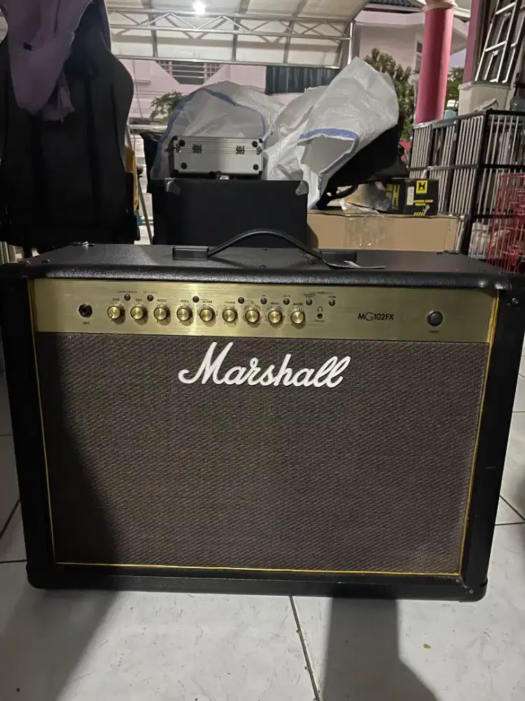 Ampli Gitar Marshall MG102CFX 100-Watt( Lengkap Footswitch Pedal Asli)