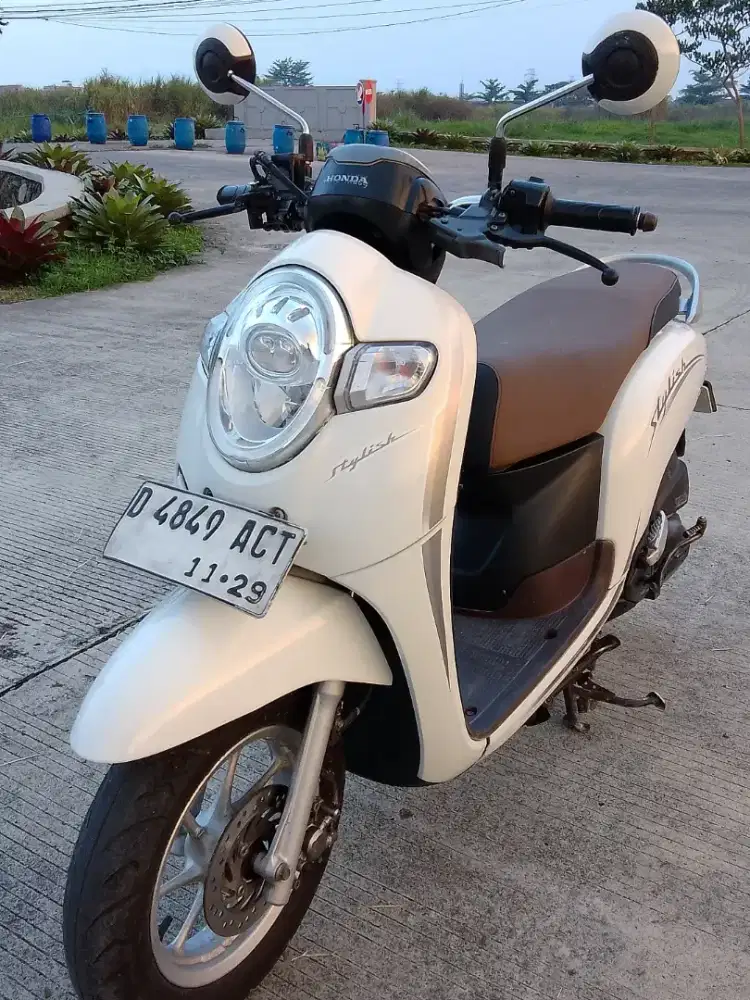 HONDA SCOOPY STYLISH DONAT 2019