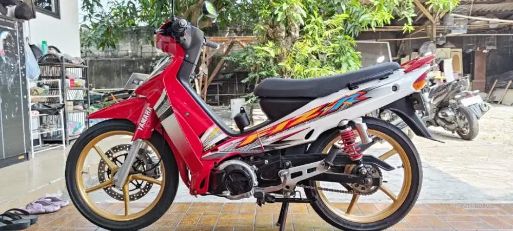 Yamaha F1ZR 2003 Full Modifikasi Murah Cepat Istimewa