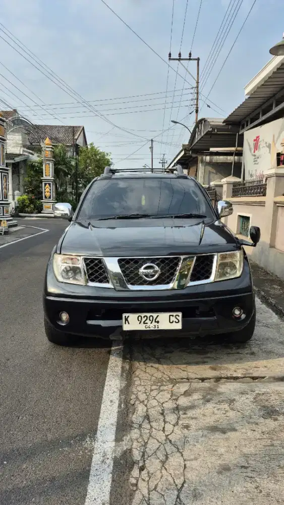 nissan NAVARA 4X4 MANUAL 2011