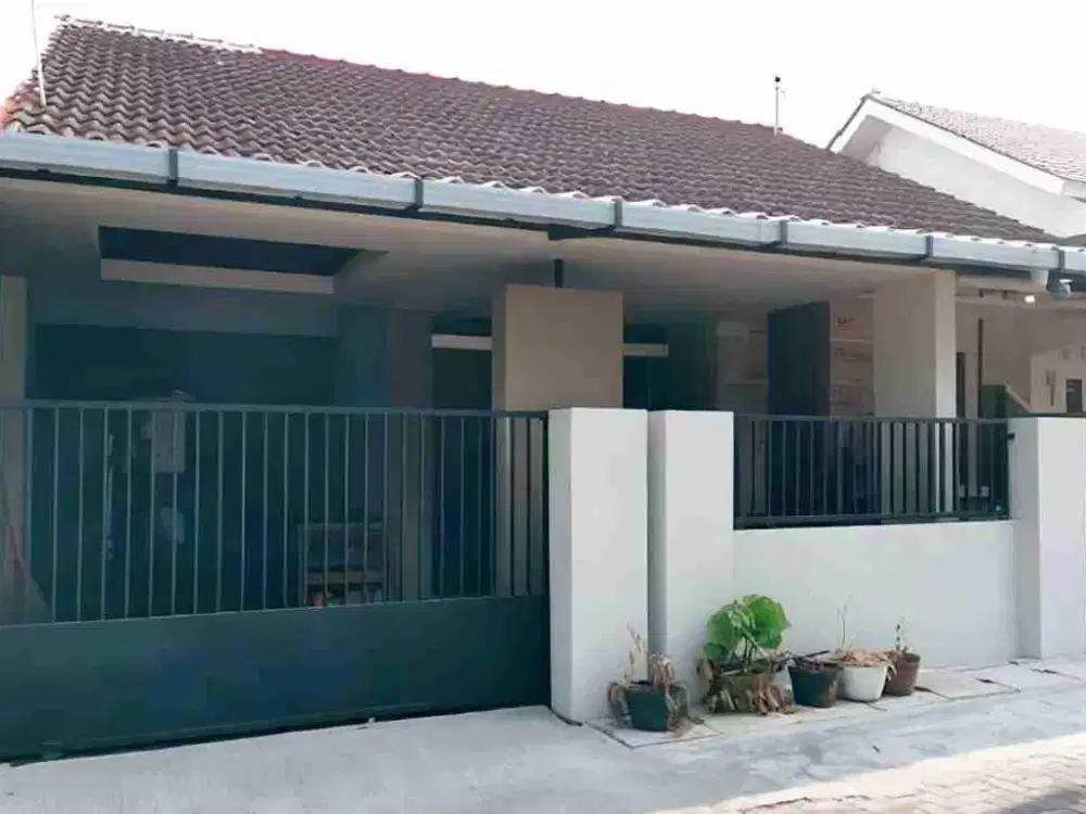 Rumah Bukit Sari Semarang Siap Huni