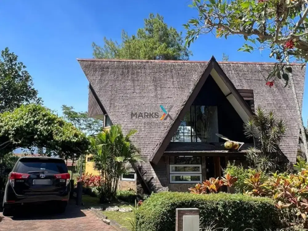 Dijual Rumah Villa Full Furnished di Klub Bunga, Batu